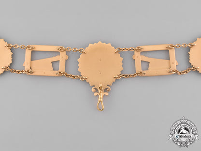 brunei,_the_abode_of_peace._a_most_esteemed_family_order_of_brunei,_i_class_collar_m19_2759_1
