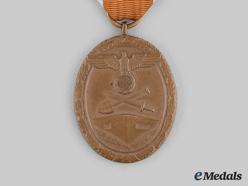 germany,_wehrmacht._a_west_wall_medal_m19_27724