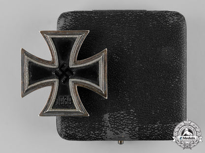 germany,_wehrmacht._a1939_iron_cross,_i_class,_with_ldo_case_of_issue_m19_3031