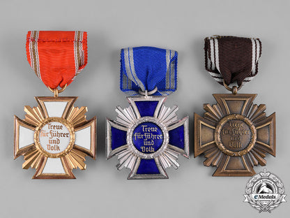 germany,_third_reich._a_group_of_nsdap_awards_and_documents_to_karl_waidhas_m19_3195_1