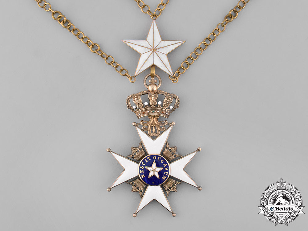 sweden,_kingdom._an_order_of_the_north_star,_commander_grand_cross_collar_chain_m19_3379