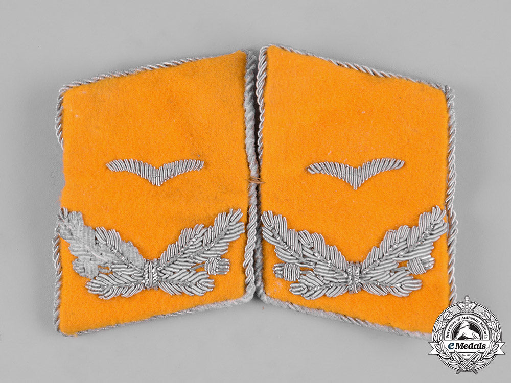 germany,_luftwaffe._a_set_of_luftwaffe_flight_personnel_leutnant_collar_tabs_m19_3670