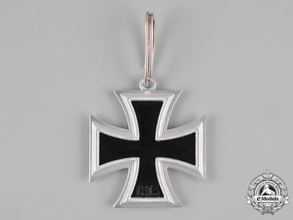 germany,_federal_republic._a_knight’s_cross_of_the_iron_cross1939,_with_case,1957_version_m19_3676