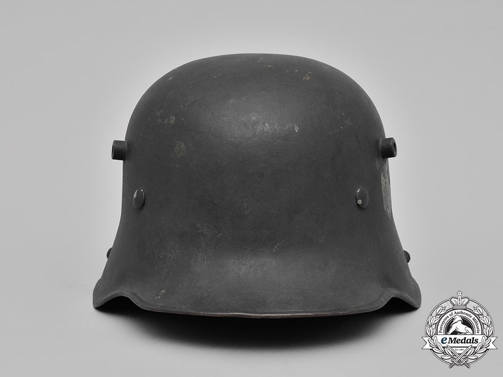 germany,_wehrmacht._a_refurbished_m18_steel_helmet,_c.1940_m19_4692