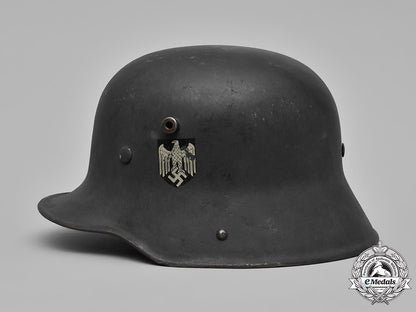 germany,_wehrmacht._a_refurbished_m18_steel_helmet,_c.1940_m19_4695