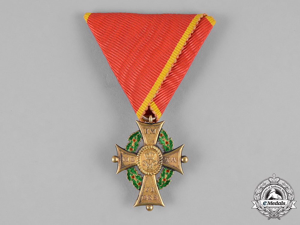 braunschweig,_dukedom._an_order_of_henry_the_lion_in_gold,_i_class_merit_cross_m19_5712
