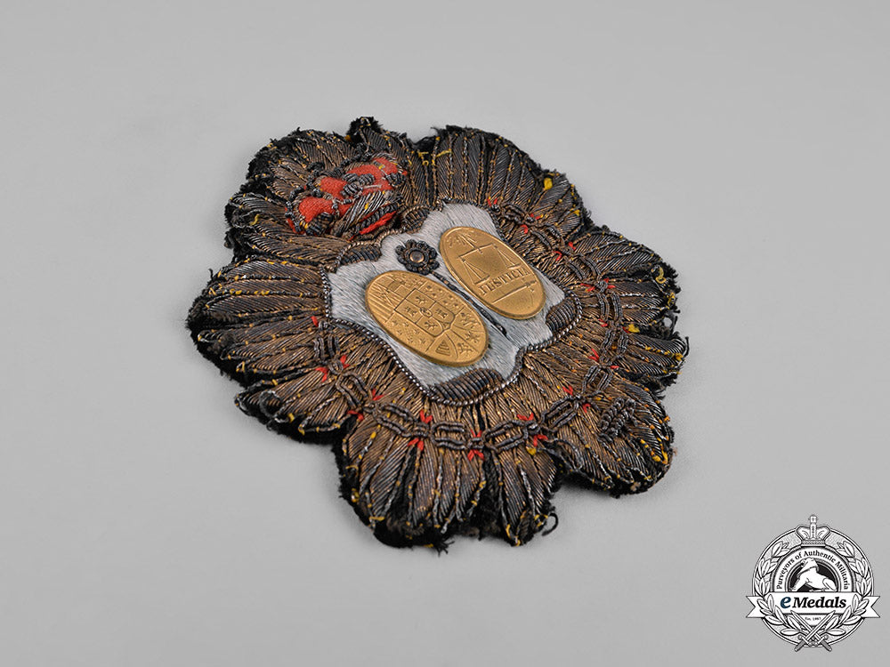spain,_kingdom._a_military_body_of_justice,_embroidered_judge_breast_badge,_c.1920_m19_5881_1_1_1_1