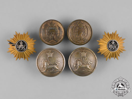 iran,_pahlavi_dynasty._a_lot_of_two_cap_badges&_four_buttons_m19_5893