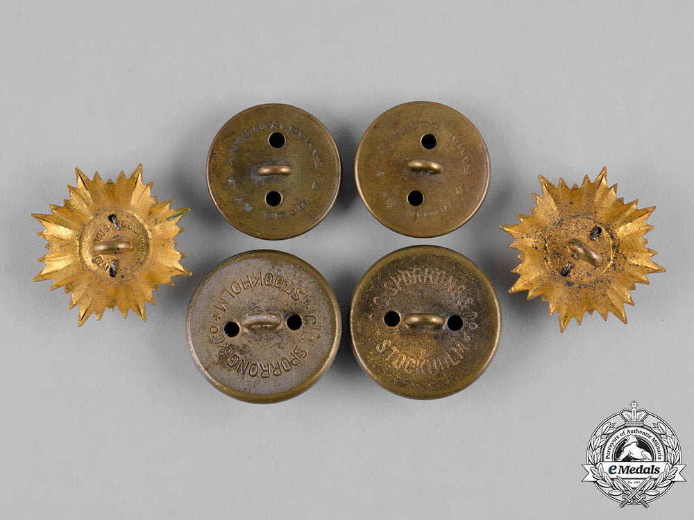 iran,_pahlavi_dynasty._a_lot_of_two_cap_badges&_four_buttons_m19_5894