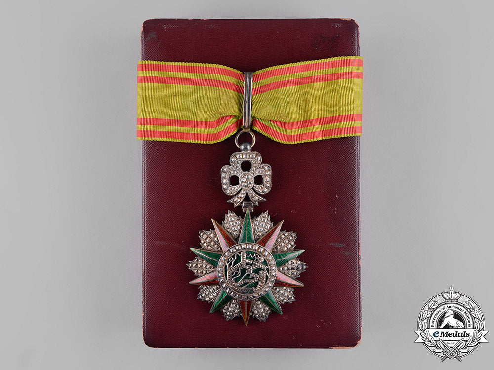 tunisia,_french_protectorate._an_order_of_glory,_iii_class_commander,_by_a._chobillion,_c.1915_m19_6445_1_1_1