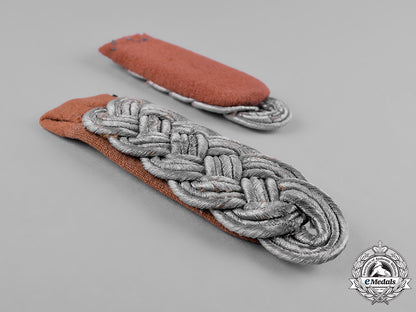 germany,_luftwaffe._a_set_of_air_force_signals_corps_oberstleutnant_shoulder_boards_and_collar_tabs_m19_6494_1_1