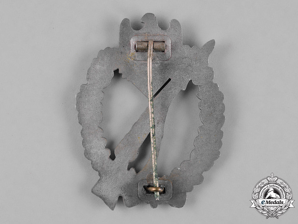 germany,_wehrmacht._an_infantry_assault_badge,_silver_grade_m19_6499