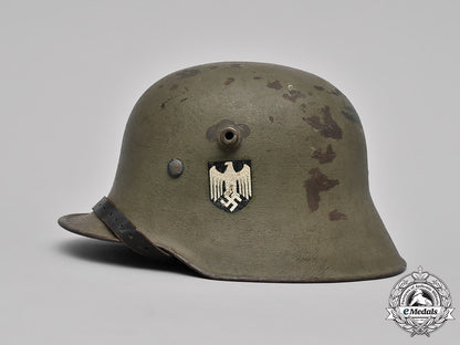 germany,_heer._a_heer_m17_transitional_steel_helmet_m19_6722