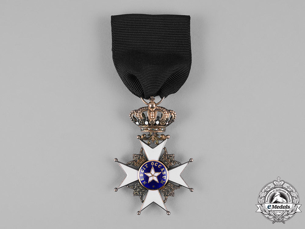 sweden,_kingdom._an_order_of_the_north_star,_knight's_breast_badge,_by_c.f.carlman_m19_6893