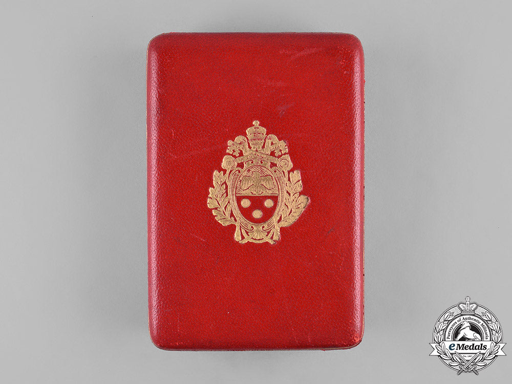 vatican._a_pontifical_equestrian_order_of_st._gregory_the_great,_iii_class_knight_case_m19_6968