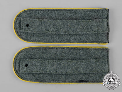 germany,_ss._a_set_of_waffen-_ss_mann_signals_shoulder_straps_m19_7100