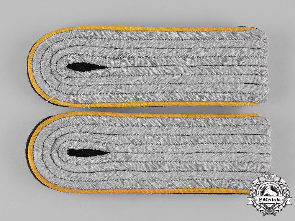 germany,_ss._a_set_of_waffen-_ss_untersturmführer_reconnaissance_shoulder_boards_m19_7107