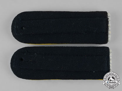 germany,_ss._a_set_of_waffen-_ss_untersturmführer_reconnaissance_shoulder_boards_m19_7108
