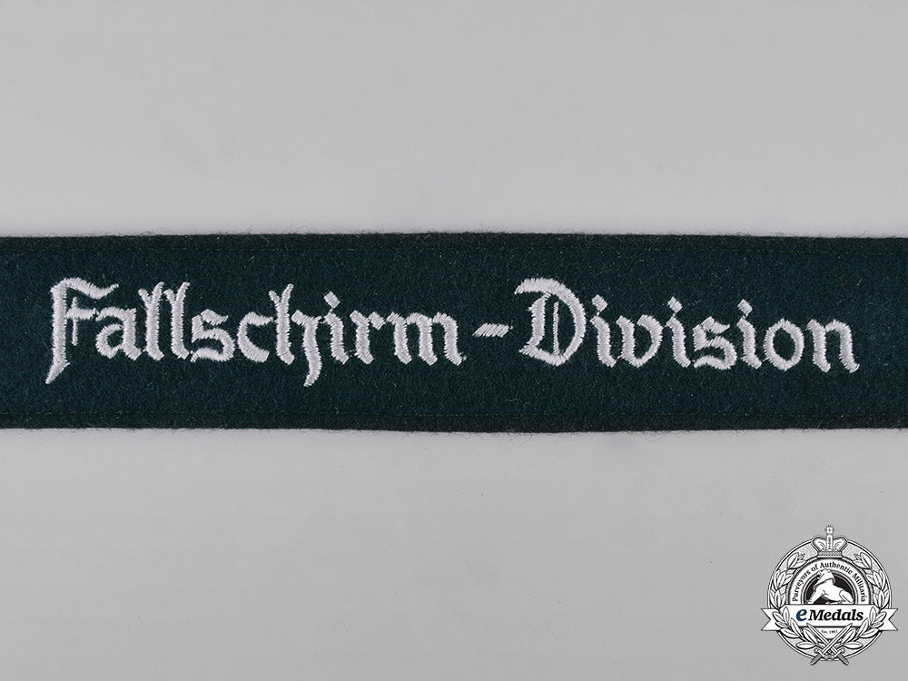 germany,_luftwaffe._a_fallschirm-_division_cuff_title_m19_7117_1