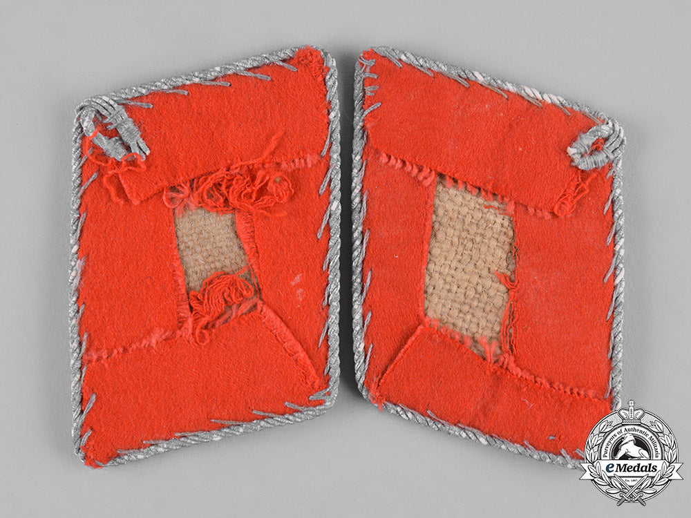 germany,_luftwaffe._a_set_of_luftwaffe_flak/_artillery_leutnant_collar_tabs_m19_7178