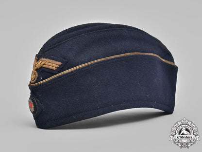 germany,_kriegsmarine._an_officers_garrison_cap,_by_glöckler_m19_7467_1_1