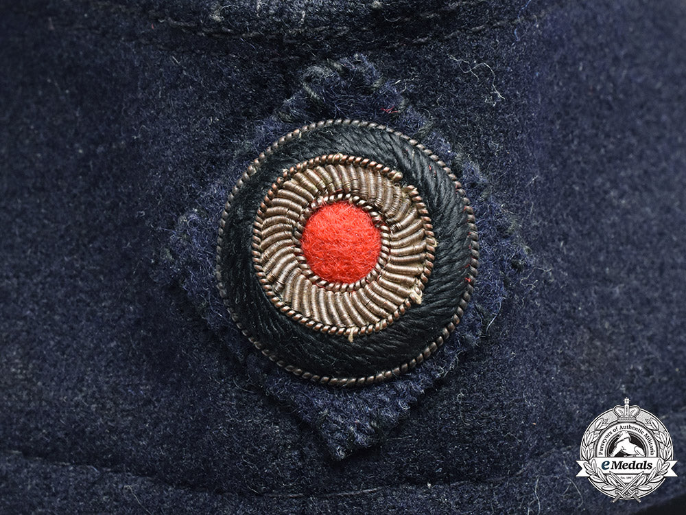 germany,_kriegsmarine._an_officers_garrison_cap,_by_glöckler_m19_7471_1_1