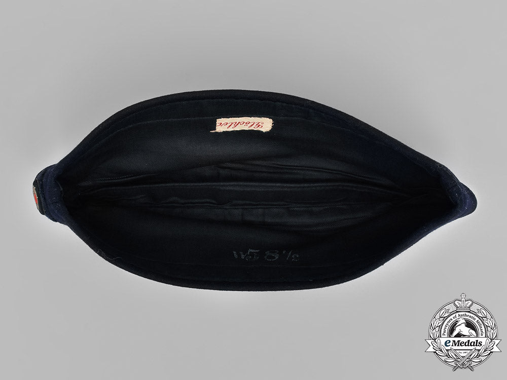germany,_kriegsmarine._an_officers_garrison_cap,_by_glöckler_m19_7472_1_1