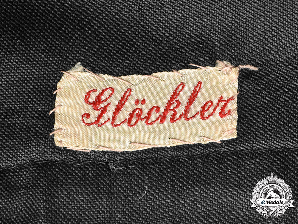 germany,_kriegsmarine._an_officers_garrison_cap,_by_glöckler_m19_7473_1_1
