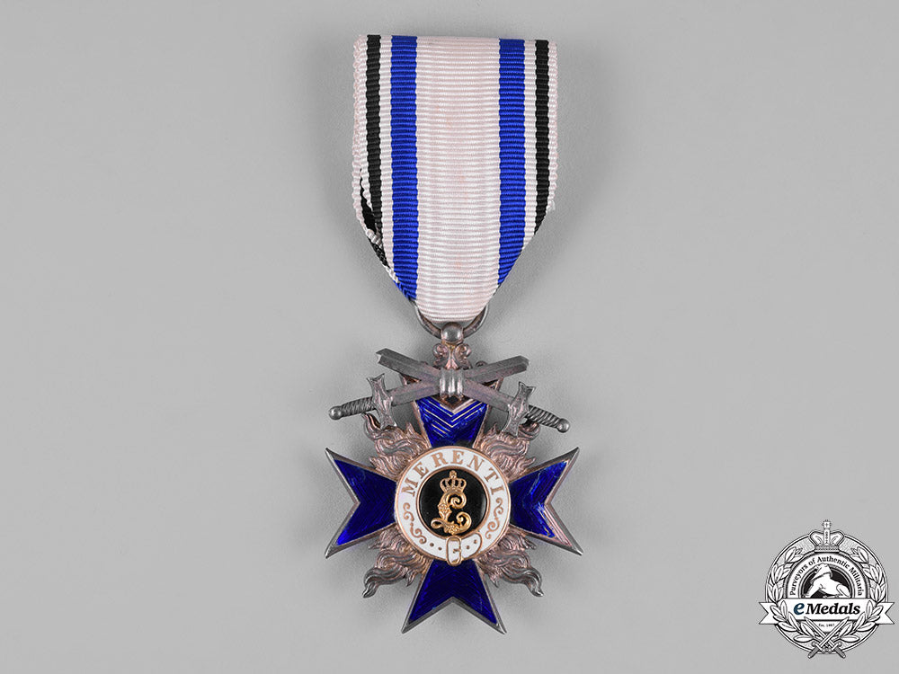 bavaria,_kingdom._a_military_merit_cross,_iv_class_with_swords,_c.1915_m19_7593