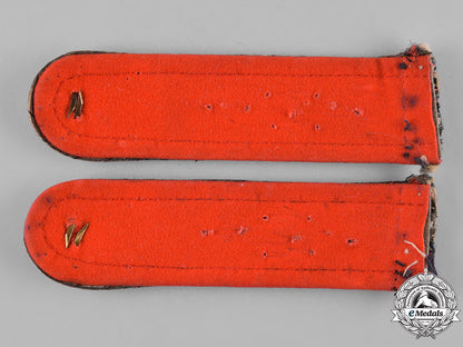 germany,_imperial._a_set_of_infantry_leutnant_shoulder_boards_m19_7660