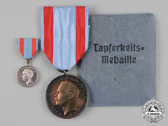Hesse-Darmstadt, Grand Duchy. A General Honour Decoration, Silver Medal For Bravery, With Original Paper Envelope