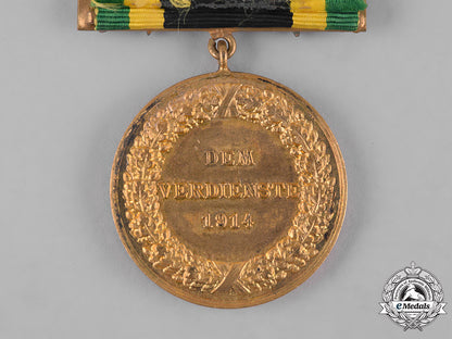 saxe-_weimar,_grand_duchy._a_general_honour_decoration,_gold_grade_with_swords_clasp_m19_7804