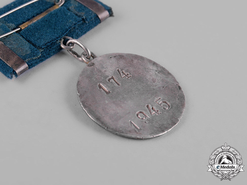 east_turkestan,_ii_republic._a_medal_for_unselfishness,_c.1945_m19_8322