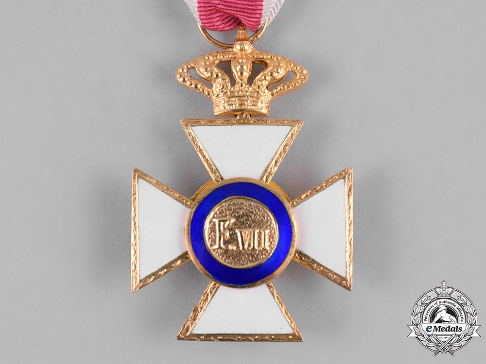 spain,_kingdom._a_royal&_military_order_of_st._hermenegildo,_knight,_c.1975_m19_8368