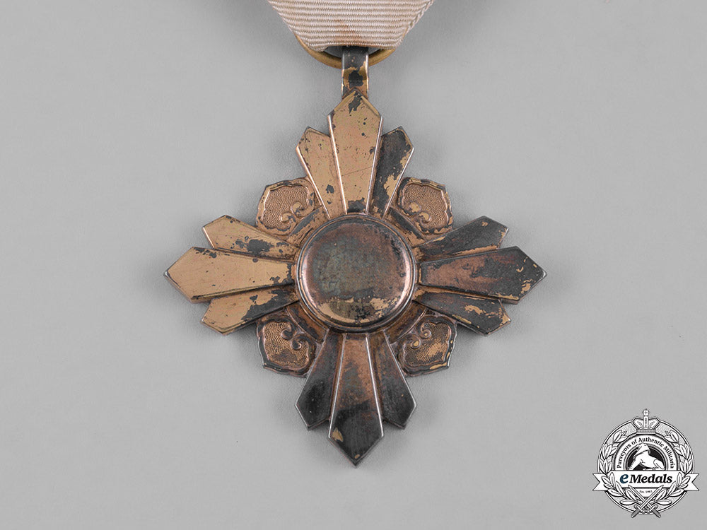 china,_manchukuo,_japanese_occupation._an_order_of_the_auspicious_clouds,_vii_class_m19_8390