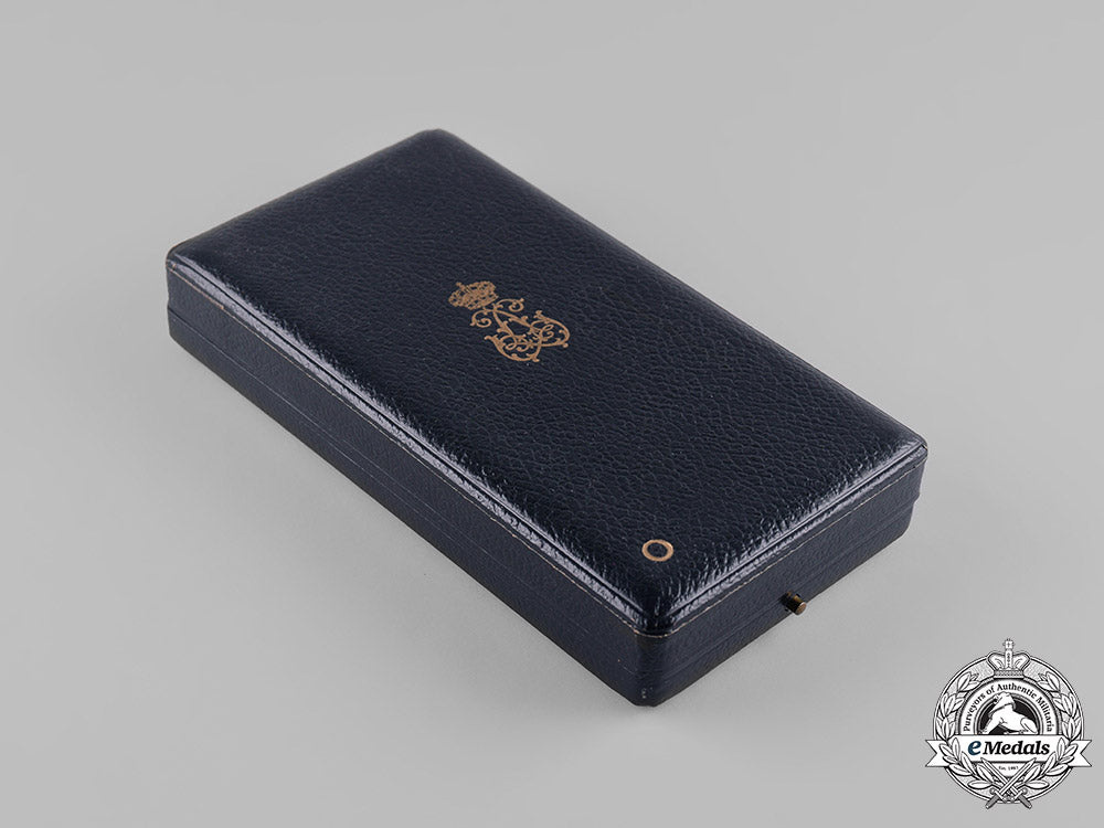 belgium,_kingdom._an_order_of_leopold,_officer's_case,_by_p._de_greef_m19_8562