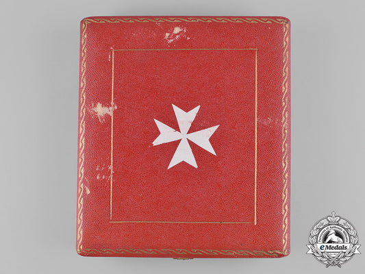 italy,_kingdom._a_sovereign_military_hospitaller_order_of_saint_john_of_jerusalem,_knight's_badge_case_m19_8601