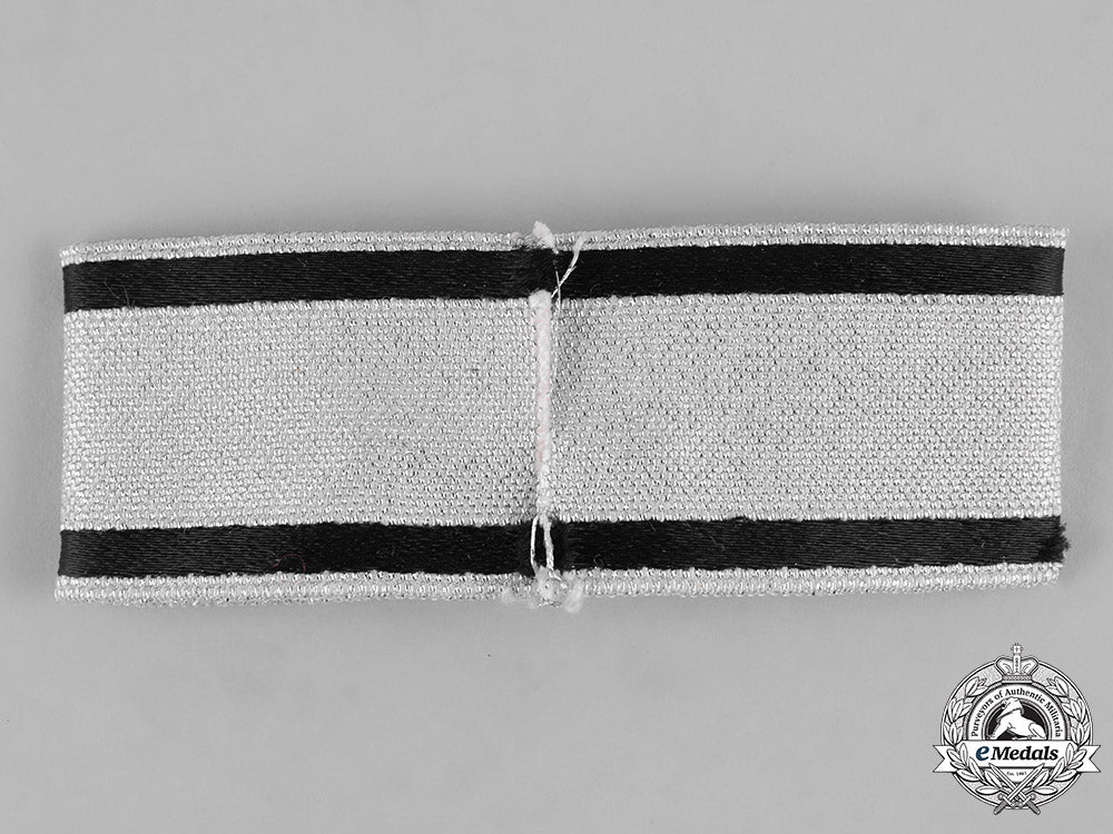 germany,_federal_republic._a_tank_destruction_badge,_silver_grade,1957_version_m19_8658