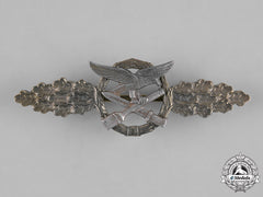 Germany, Federal Republic. A Luftwaffe Close Combat Clasp, Bronze Grade, 1957 Version