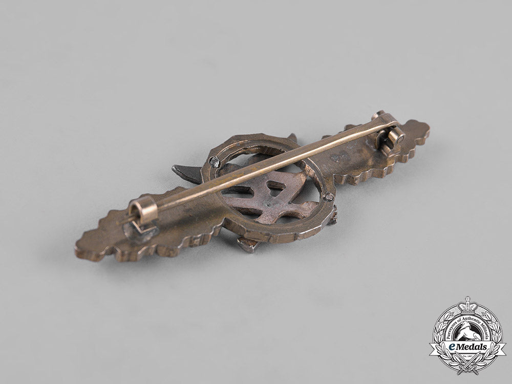 germany,_federal_republic._a_luftwaffe_close_combat_clasp,_bronze_grade,1957_version_m19_8685