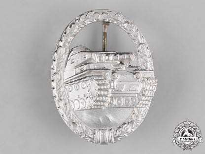 germany,_federal_republic._a_tank_badge,_silver_grade,1957_version_m19_8717