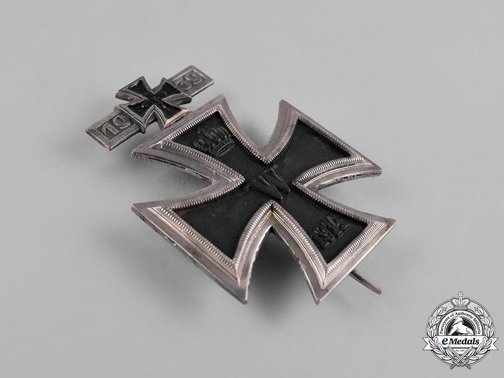 germany,_federal_republic._a1914_iron_cross_with_integrated1939_clasp,1957_version_m19_8768