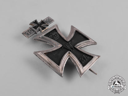 germany,_federal_republic._a1914_iron_cross_with_integrated1939_clasp,1957_version_m19_8768
