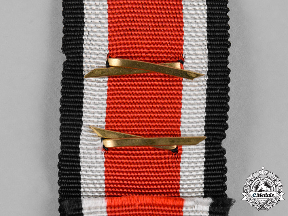 germany,_federal_republic._a_cased_heer_honour_roll_clasp,1957_version,_by_hans_brüggemann_m19_8786
