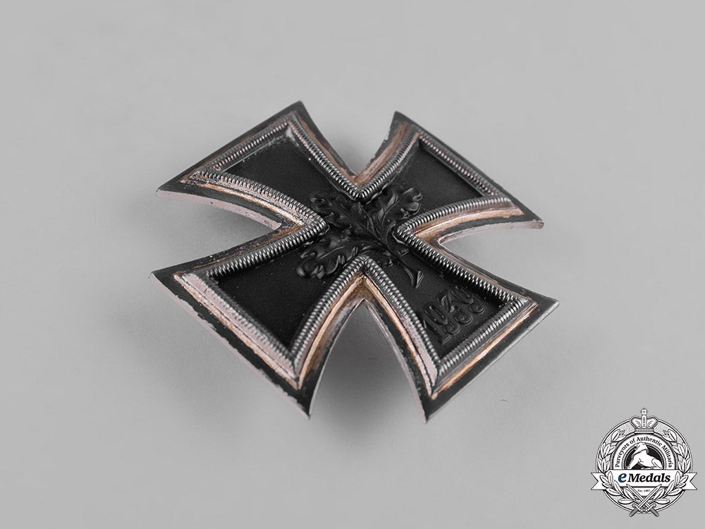 germany,_federal_republic._a_cased1939_iron_cross_i_class,1957_version_m19_8804