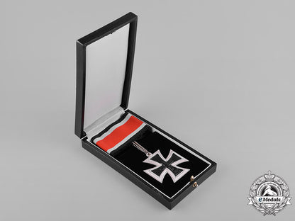 germany,_federal_republic._a_cased_knight’s_cross_of_the_iron_cross,1957_version,_to_wolfram_kurtz_m19_8857