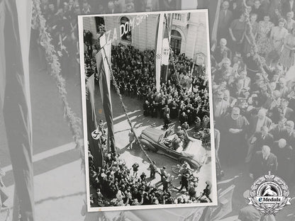 croatia,_independent_state._a_large_press_photo_of_ante_pavelić_visiting_varaždin,_c.1942_m19_8930