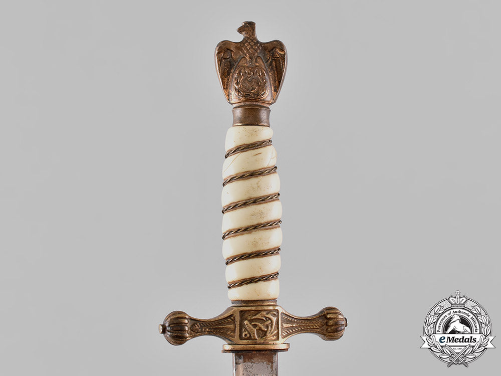 germany,_kriegsmarine._an_officer’s_dagger,_by_weyersburg,_kirschbaum&_co._m19_9103_1