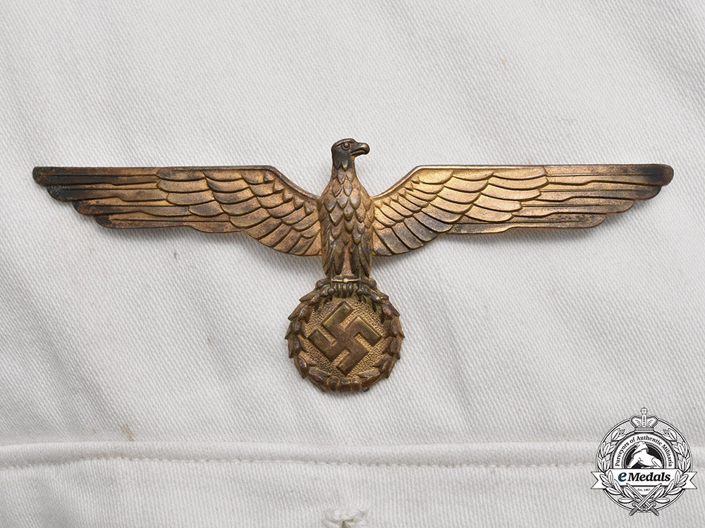 germany,_kriegsmarine._an_engineer_fregattenkapitän_summer_tunic_m19_9327