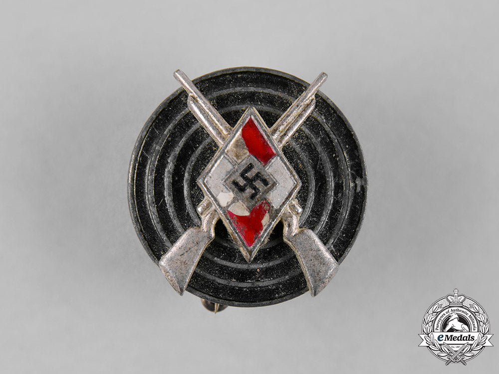 germany,_hj._a_marksmanship_badge,_by_wilhelm_deumer_m19_9362